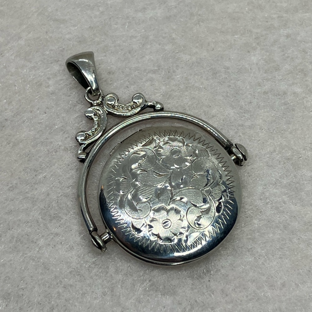 Vtg 925 Sterling Silver Floral Engraved Swivel Spinner Locket Pendant